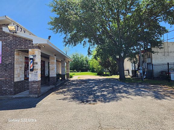 3rd image of 410 Rosamond St #A