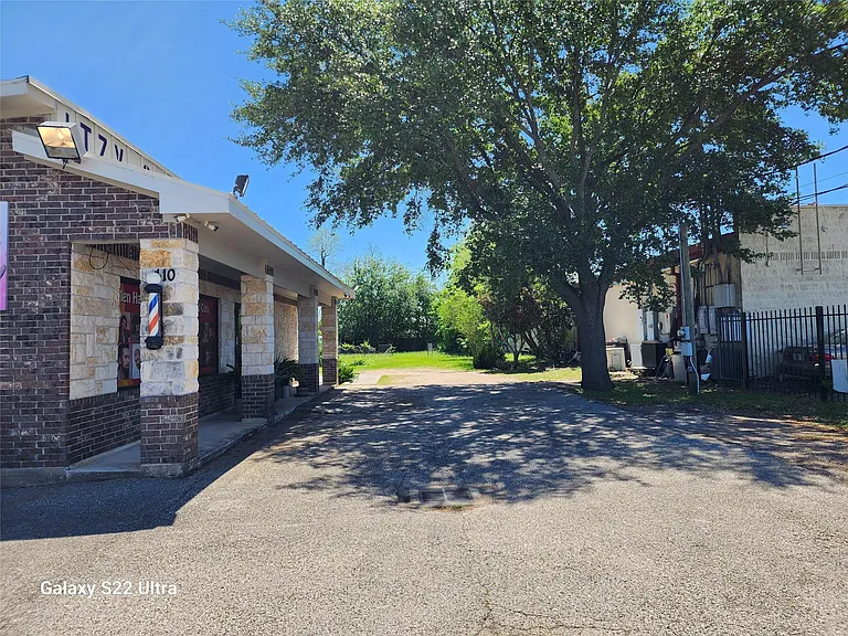 410 Rosamond St #A — Photo 3