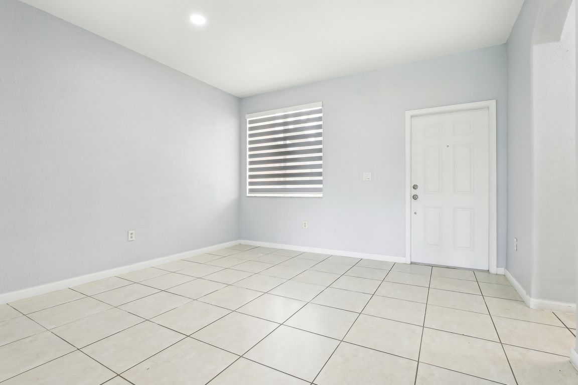 SE 15th Rd 76-007.jpg