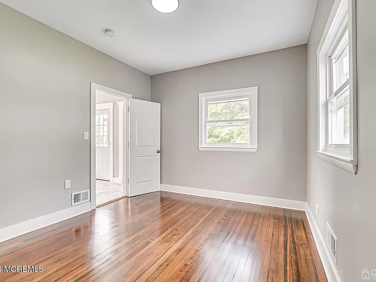 48 Johnson Pl — Photo 19