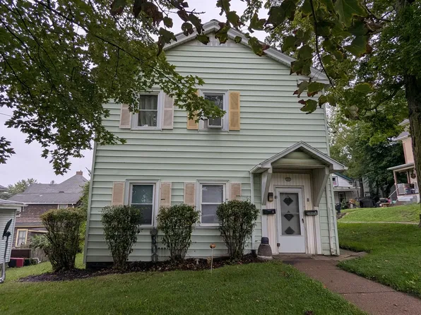 212 North Ave NE APT 1, Massillon, OH 44646