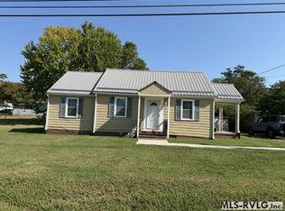 207 E Pine St, La Crosse, VA 23950