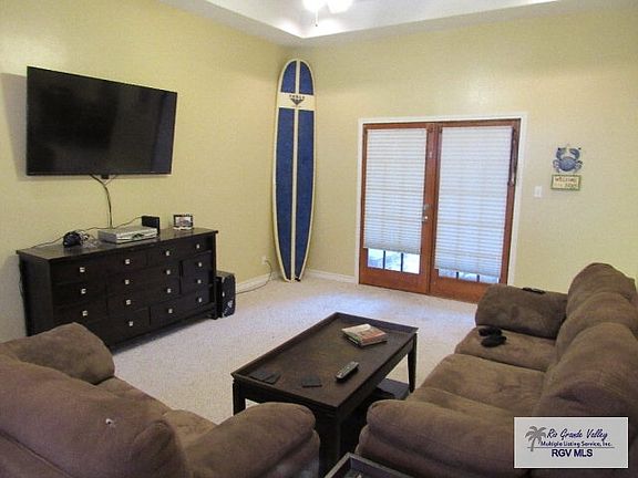 3rd image of 2601 Thomas Ln