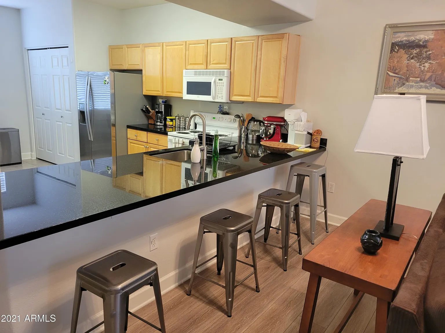 3 bed, 2.0 bath, 1438 sqft, $3,000 — Photo 3