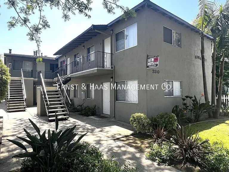 230 E Hullett St #1 — Photo 1