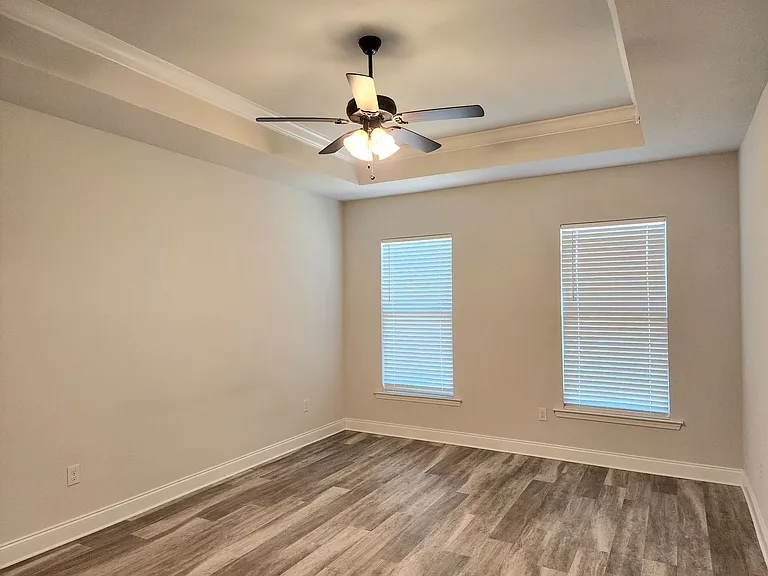 931 Gibson Ct — Photo 13