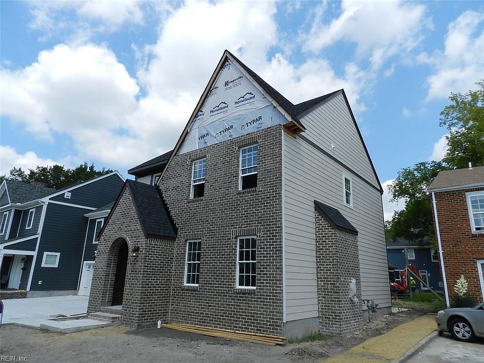 1st image of 118 W 27th St