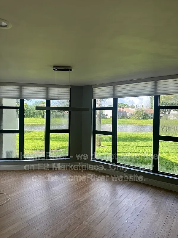 3 bed, 2.5 bath, 2072 sqft, $3,900 — Photo 4