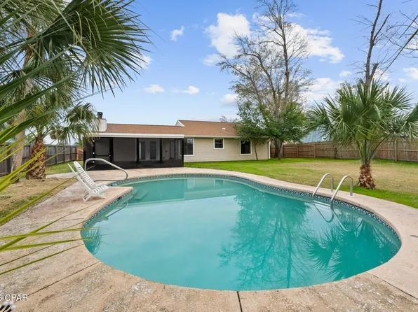 168 Derby Woods Dr, Lynn Haven, FL 32444