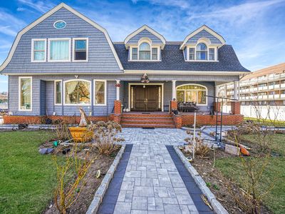 25 N Long Beach Avenue, Freeport, NY, 11520
