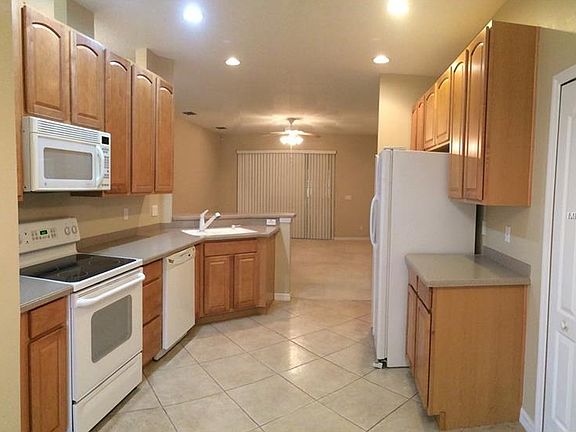 5th image of 2921 Dayton Dr