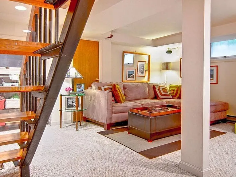4617 Arkansas Ave NW — Photo 9