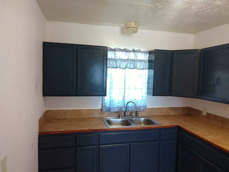 1906 N Mississippi Ave — Photo 6