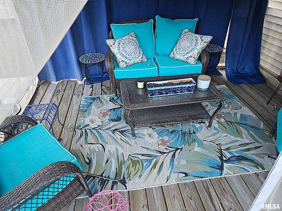 3rd image of 2208 Trowbridge Rd