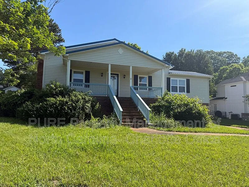 3 bed, 2.5 bath, 1885 sqft, $2,150 — Photo 4