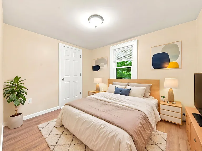 40 Spring Ave #2 — Photo 4