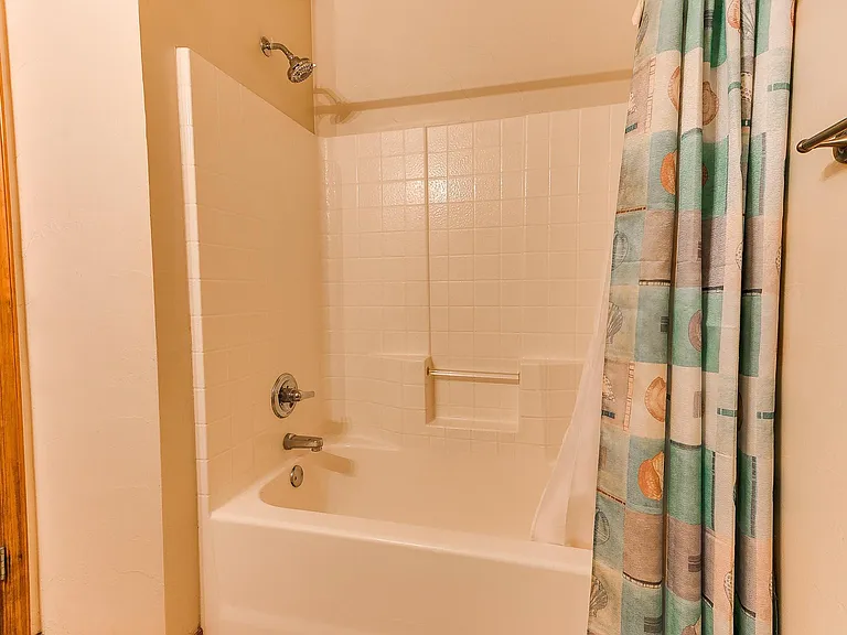 1708 Meadow Run Dr — Photo 18