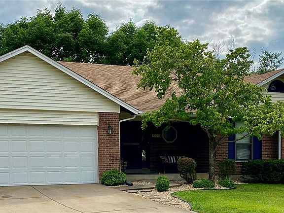 4005 Les Cherbourg Ln, Florissant, MO 63034 | Zillow