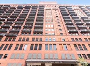 165 N Canal St APT 1129, Chicago, IL