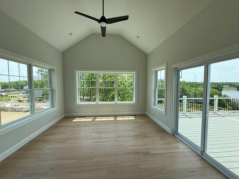 8 Madison Ln — Photo 19