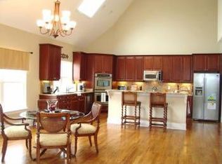 1041 Walnut Bend Ln, Brentwood, TN 37027