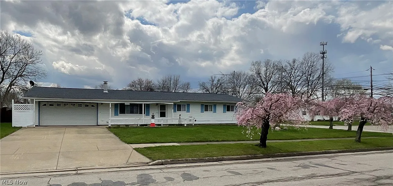 5229 Devon Dr photo 1