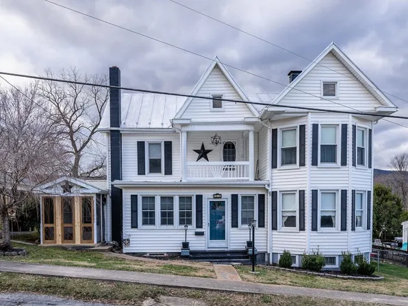 113 N 2nd St, Shenandoah, VA 22849