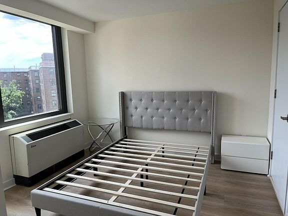 5th image of 39-16 Prince St #7D