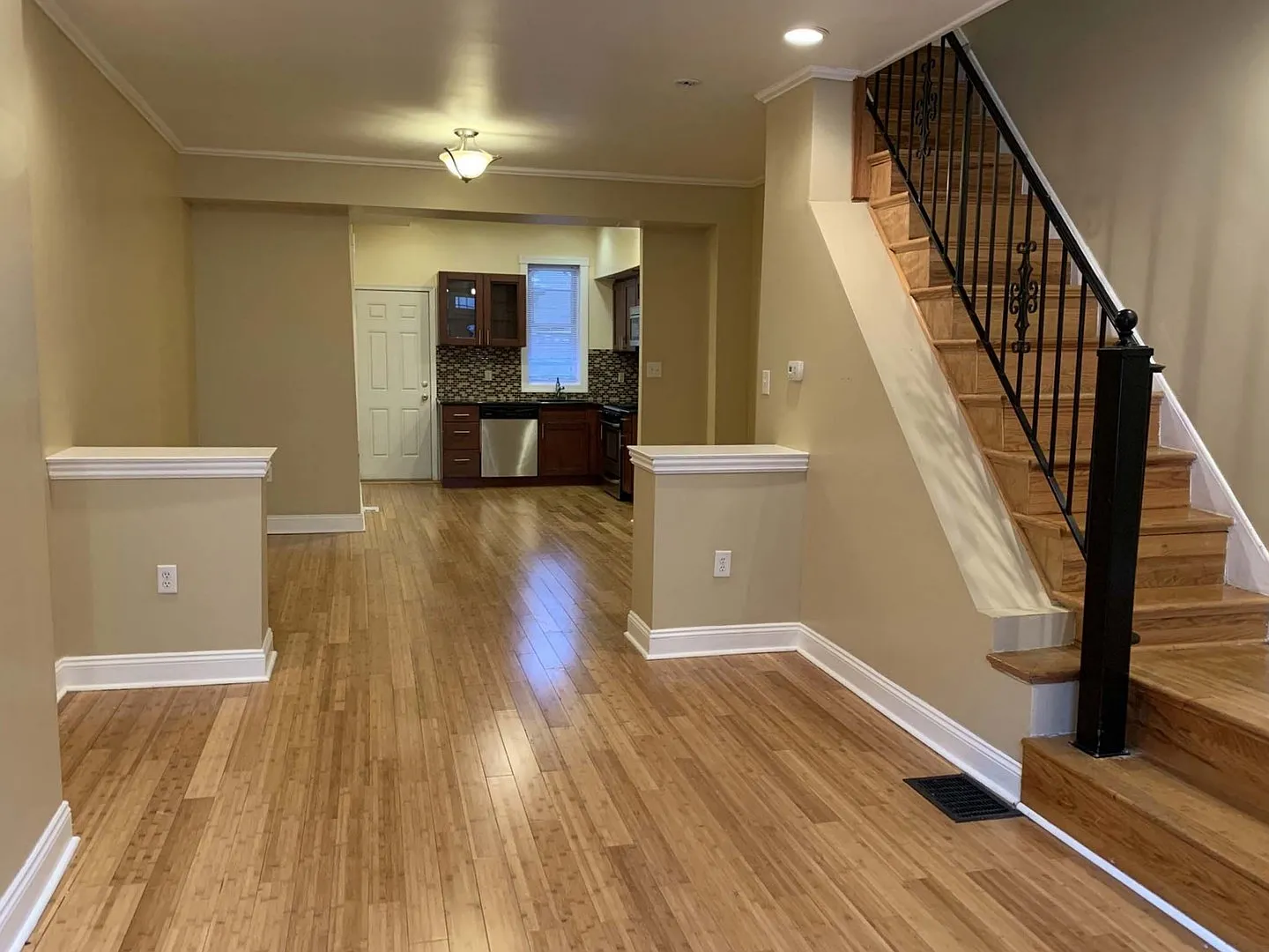 Beautiful 3 Bed Home in Brewerytown — Photo 1