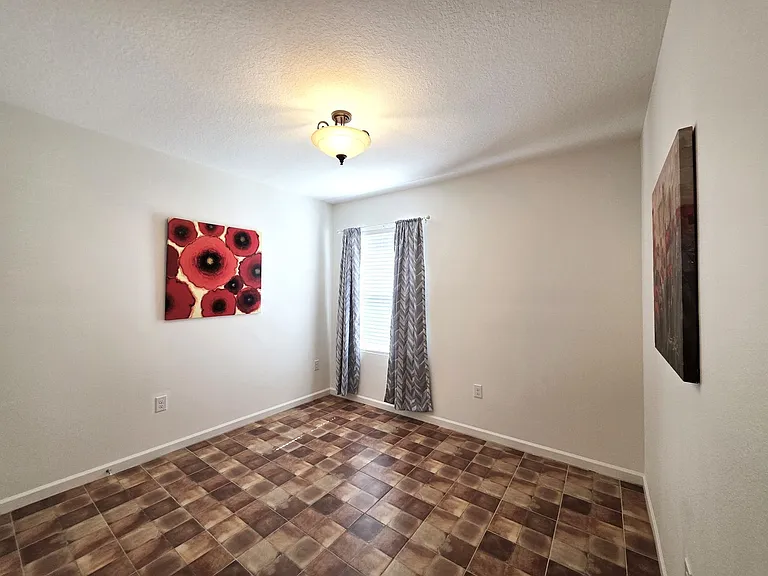 1440 Lexington Sq SW — Photo 33