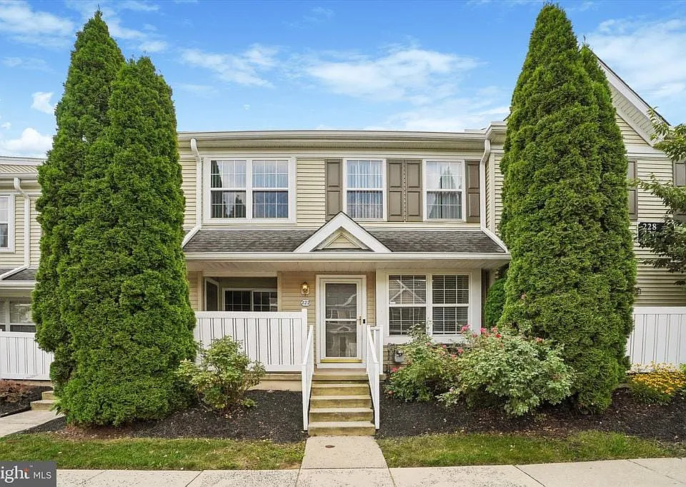 222 Flagstone Rd #7