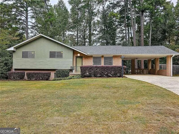 2896 Harcourt Dr, Decatur, GA 30033
