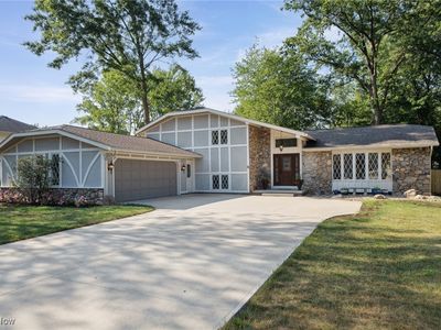 27642 Whitehill Cir, Westlake, OH, 44145