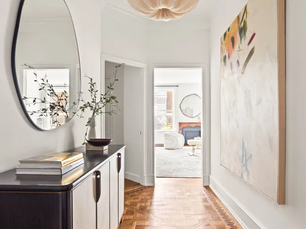 565 Park Avenue image 5 of 9