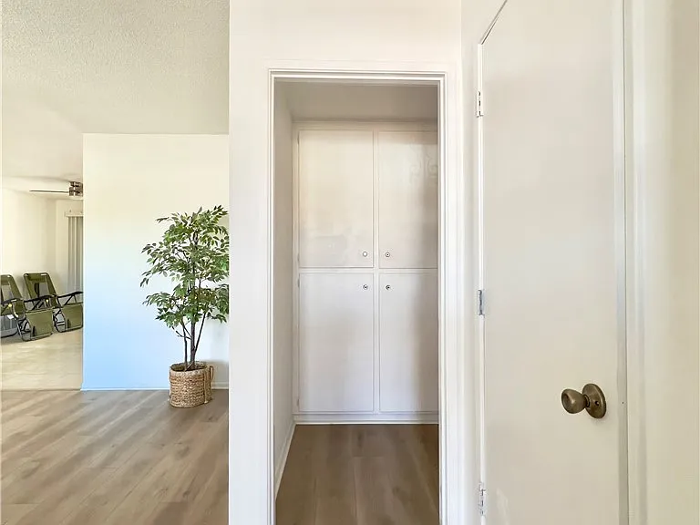 1521 W Westmont Ave — Photo 5
