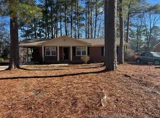 744 Goodyear Dr, Spring Lake, NC 28390