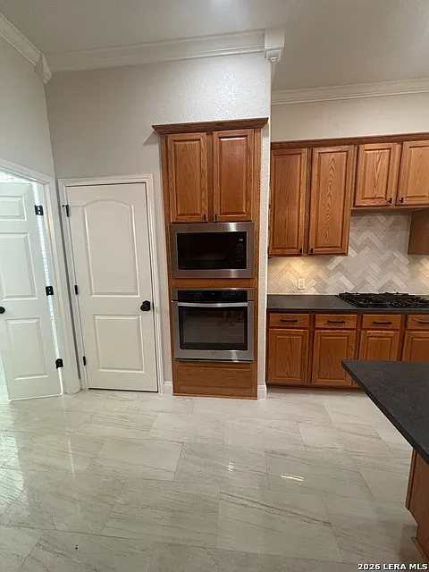 4 bed, 4.0 bath, 4110 sqft, $3,750 — Photo 3