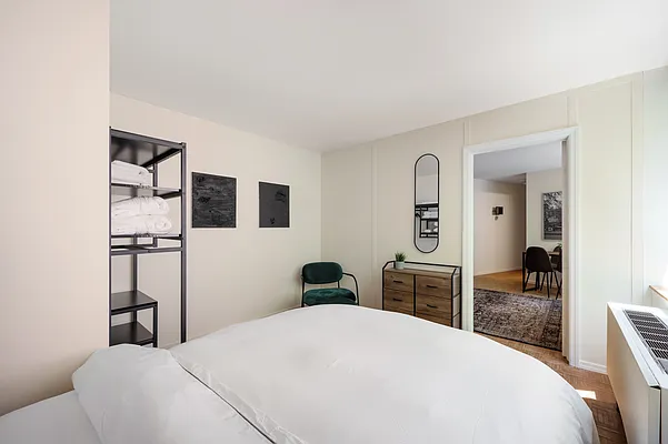 Rented by R New York | media 3