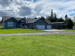 93 Thompson Farm Ln, Sequim, WA 98382