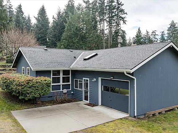 2nd image of 1287 Hideaway Lane