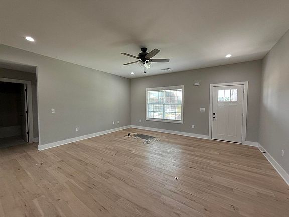3rd image of 860 Denali Dr