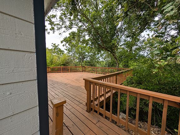 3rd image of 18120 River Timber Dr
