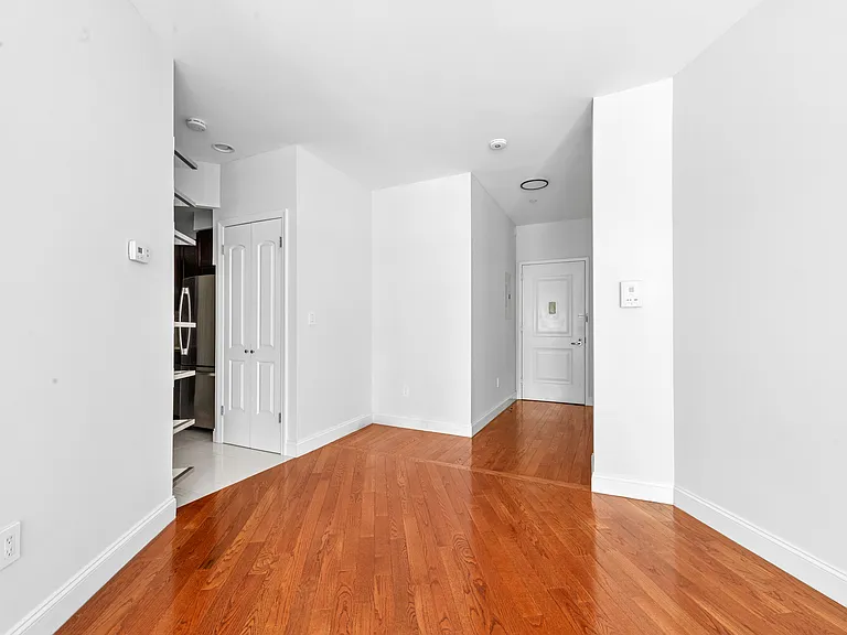 456 W 167th St #1C — Photo 9