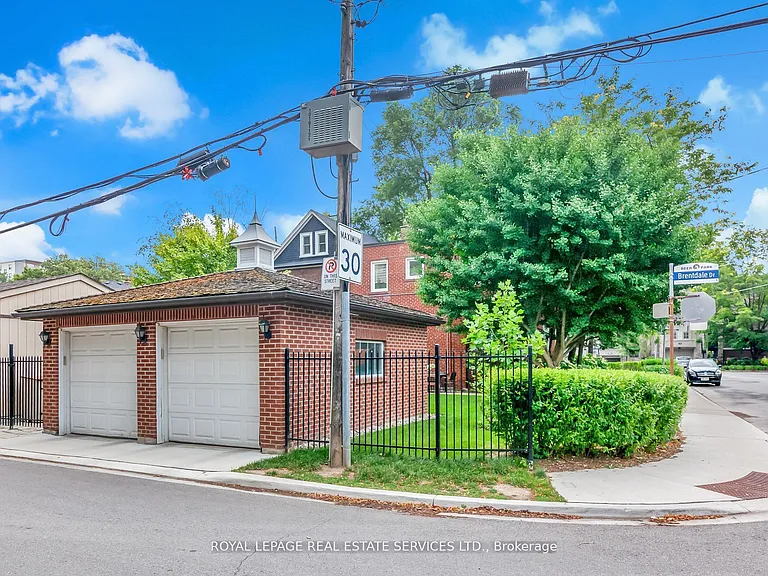 42 Gormley Ave #2 — Photo 39