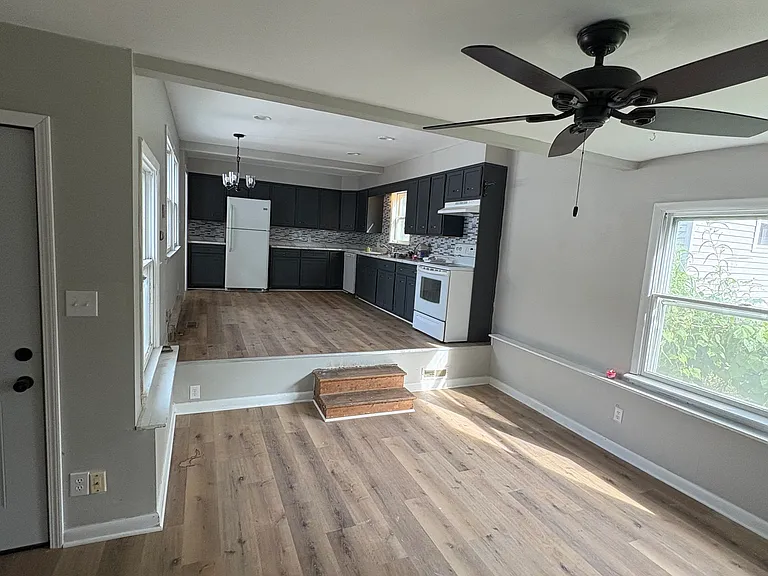 424 S Jameson Ave — Photo 8