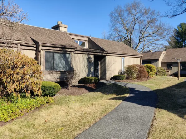 540 Heritage Village #B, Southbury, CT 06488