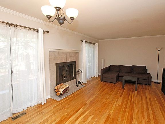 5th image of 2810 Page Ave #32