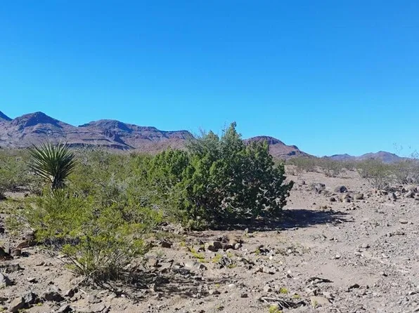 000 N Blaisdell Road #7, Golden Valley, AZ 86413