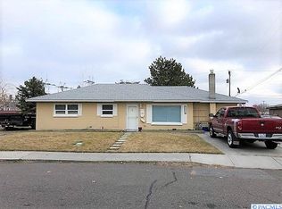 1113 S Benton St, Kennewick, WA 99337