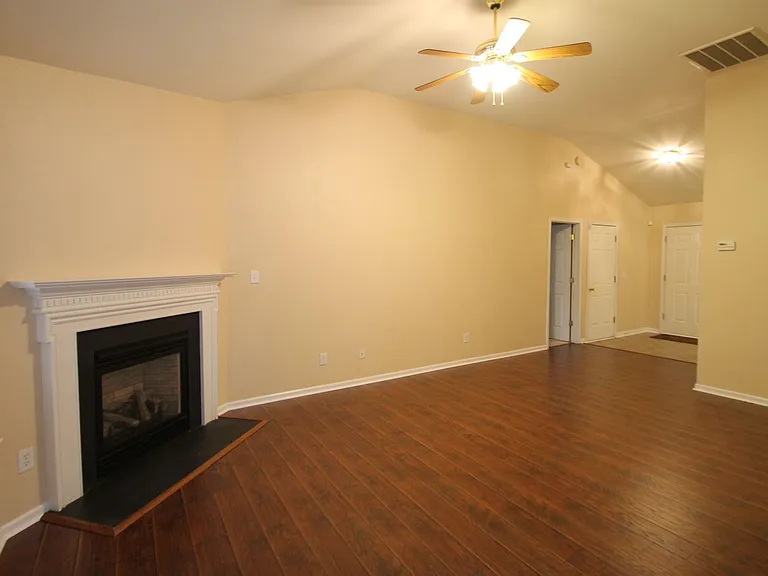 1281 Spring View Ct — Photo 5